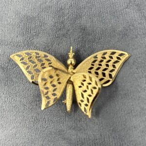 Vintage Gold Tone Butterfly Brooch Nature Insect Figural‎ Pin